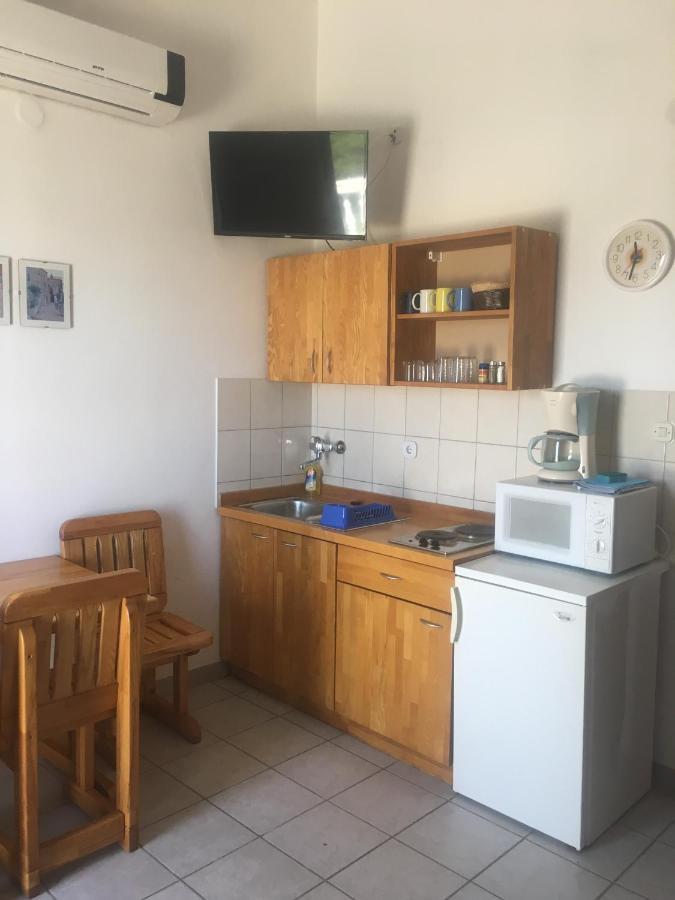 Apartmani Sunset Lopar Eksteriør billede