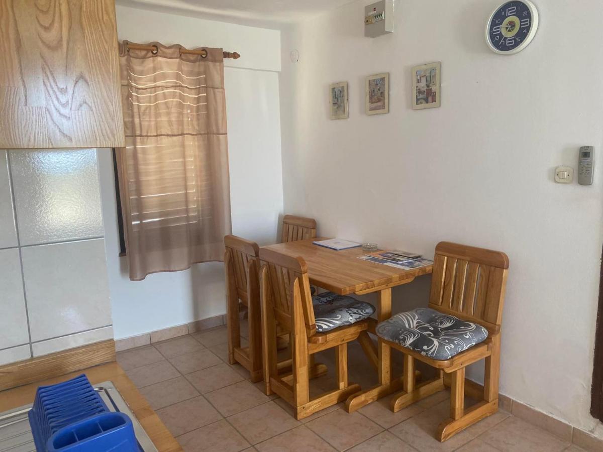 Apartmani Sunset Lopar Eksteriør billede