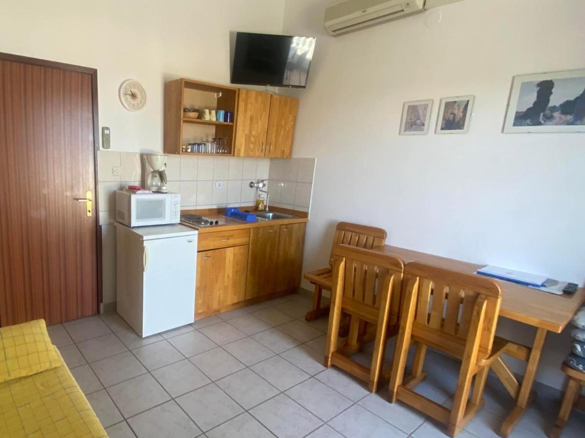 Apartmani Sunset Lopar Eksteriør billede